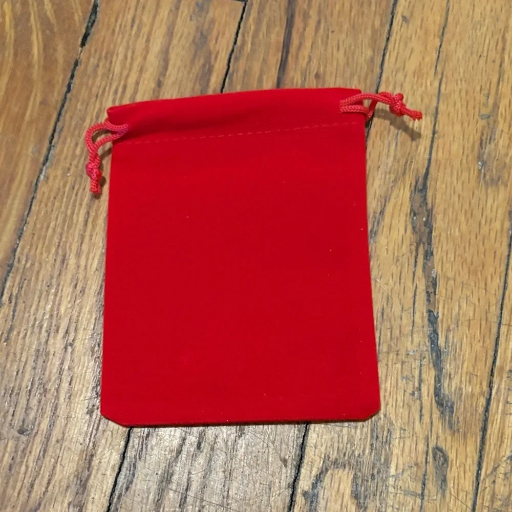 🧧🎄🎁NWOT 11 Unique Designs Red Velvet Christmas Gift Bags with Silver Pouches